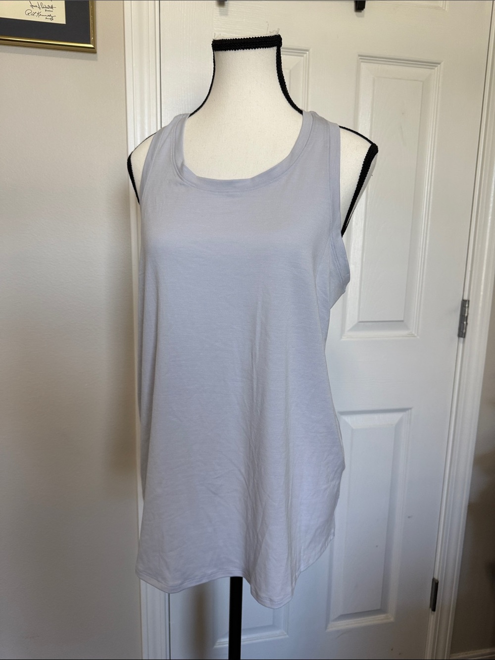 Athleta Women's Scoop Neck Tank Top Dove grey/lavender Sz M